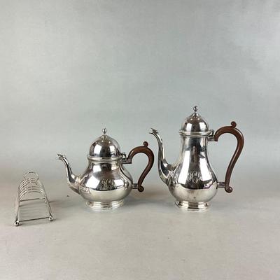 D1424 Vintage Barker Ellis Silver Plate Coffee And Tea Pots