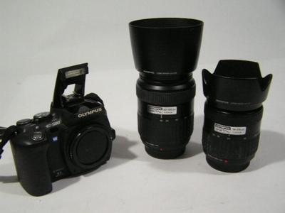 OLYMPUS E-VOLT E500 8 megapixel digital camera outfit, excellent condition