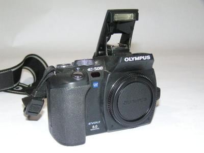OLYMPUS E-VOLT E500 8 megapixel digital camera outfit, excellent condition