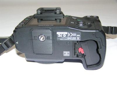 OLYMPUS E-VOLT E500 8 megapixel digital camera outfit, excellent condition