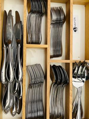 Oneida Silverware - Set of 75