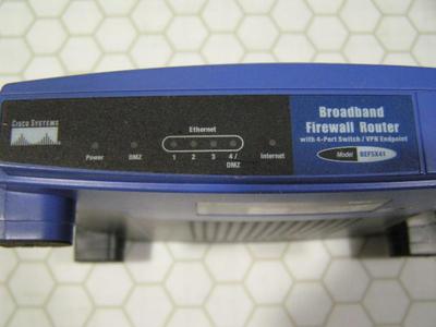 LINKSYS by Cisco, Cable/DSL Router w/4-Port Switch. Mod# BEFSR41.