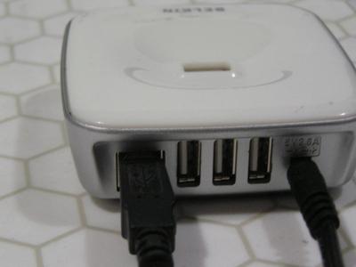 Belkin USB 4 port powered hub. Expands number of a computers' USB ports