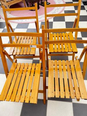 Set of 4 Folding Chairs