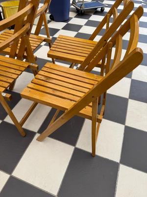 Set of 4 Folding Chairs