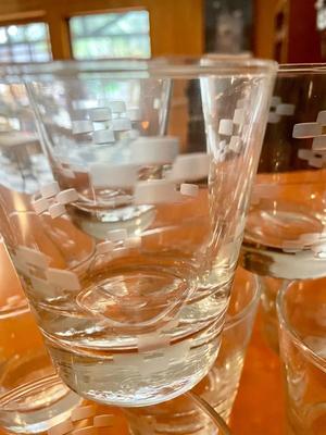 Lot of 12 Glasses