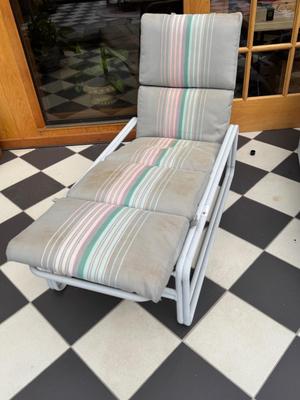 Mid Century Lounger
