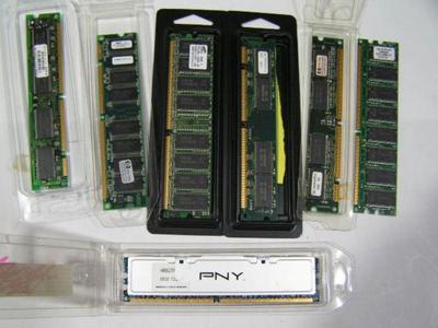 Assorted DIMM memory cards from not too ancient desktops. WYSIWYG