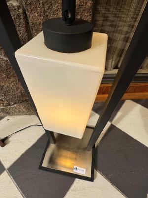 3 Tier Asiian Style Floor Lamp - works