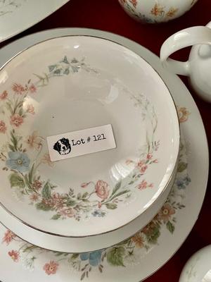 Premiere Fine China MD104 Berkshire Set of 71