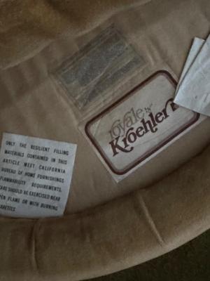 Vintage royale by Kroehler Swivel Chair - super comfy