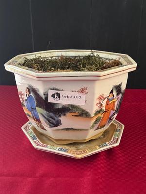 Vintage Chinese Famille Rose Porcelain Flowerpot