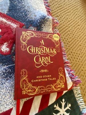 CHANTHOM HOLIDAY THROW, HOLIDAY BOOKS & CHRISTMAS DECOR