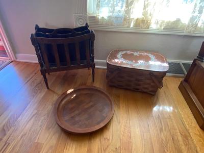 VINTAGE BASKETVILLE PICNIC BASKET, DANSK DESIGNS DENMARK WOODEN TRAY, AND MAGAZINE RACK