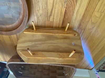 VINTAGE BASKETVILLE PICNIC BASKET, DANSK DESIGNS DENMARK WOODEN TRAY, AND MAGAZINE RACK