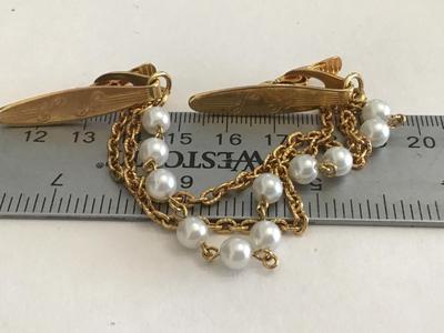 Sweater Clip Faux Pearl