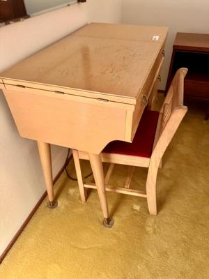 Vintage Sears Kenmore Automatic Sewing Machine Cabinet and Chair - Powers On But Not Working