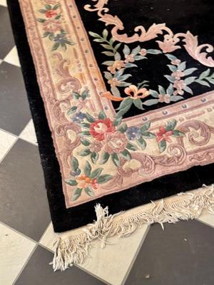Area Rug 10' x 8'