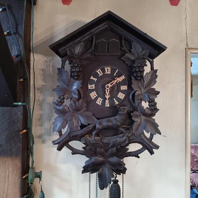 LOT 246: Vintage Robert Herr Triberg Germany Cuckoo Clock
