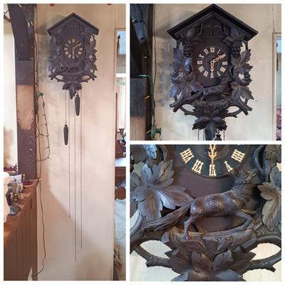 LOT 246: Vintage Robert Herr Triberg Germany Cuckoo Clock