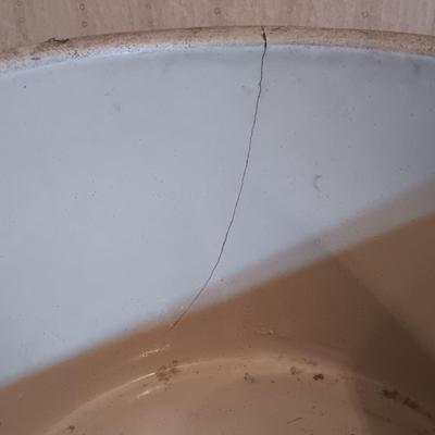 LOT 253: Western Stoneware 5-Gallon Crock, 3-Tier Table & Splint Weave Basket