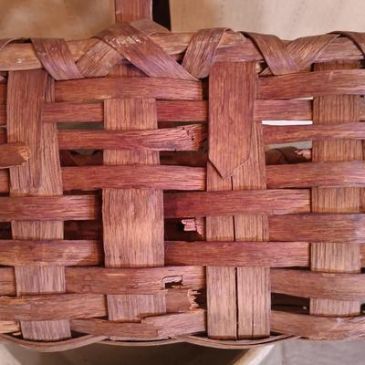 LOT 253: Western Stoneware 5-Gallon Crock, 3-Tier Table & Splint Weave Basket