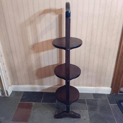 LOT 253: Western Stoneware 5-Gallon Crock, 3-Tier Table & Splint Weave Basket