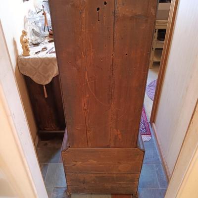 LOT 254: Antique 7-1/2 ft Tall-Case Grandfather Clock