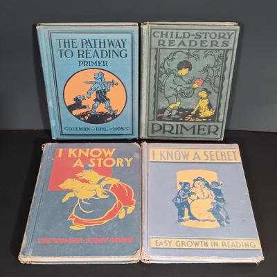 LOT 255: Collection of Vintage and Antique Children's Books