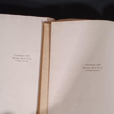 LOT 255: Collection of Vintage and Antique Children's Books