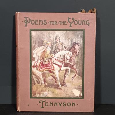 LOT 255: Collection of Vintage and Antique Children's Books