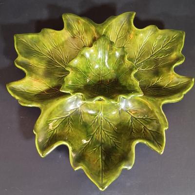 LOT 257: Crewel Needlework Roosters and Leaf Condiment Dish w/ Vintage Kitchenware