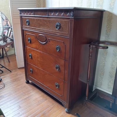 LOT 260: Berkey & Gay Furniture Co. Antique Solid Wood Dresser