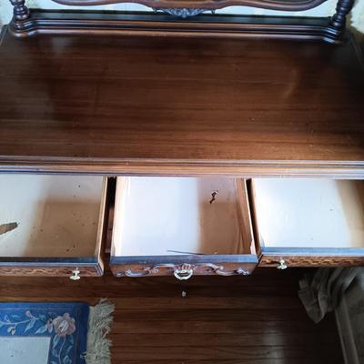 LOT 261: French-Style Dresser and Nightstand