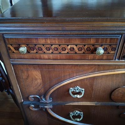 LOT 261: French-Style Dresser and Nightstand