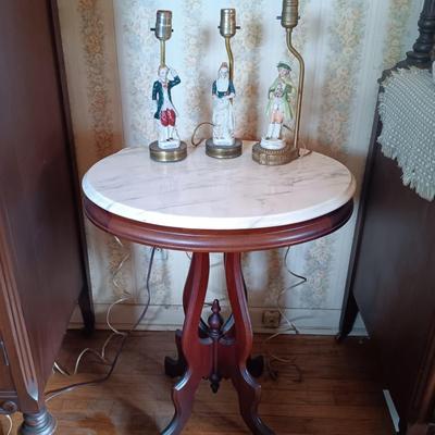 LOT 264: Victorian Marble-Top Pedestal Table w/ Set of (3) Porcelain Figurine Lamps