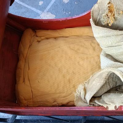 LOT 266: Victorian-Style Children's Push Sleigh