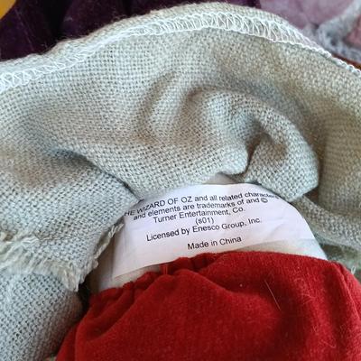 LOT 268: Franklin Mint Wizard of Oz Display Stand, Anniversary Clock & More