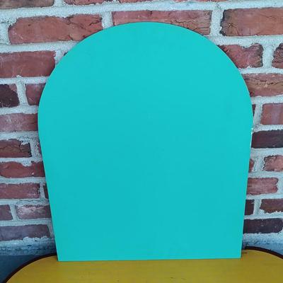 LOT 268: Franklin Mint Wizard of Oz Display Stand, Anniversary Clock & More