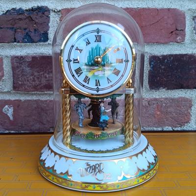LOT 268: Franklin Mint Wizard of Oz Display Stand, Anniversary Clock & More
