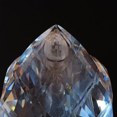 LOT 269: Swarovski Crystal Swans & Butterfly