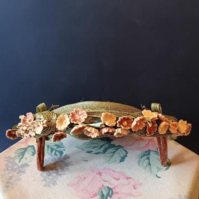 LOT 270: Collection of Vintage Hats and Stole