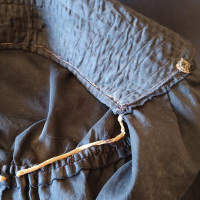 LOT 270: Collection of Vintage Hats and Stole