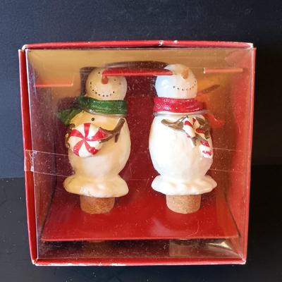 LOT 326: Christmas Cats and Snowmen Collection