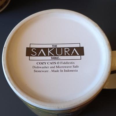 LOT 326: Christmas Cats and Snowmen Collection