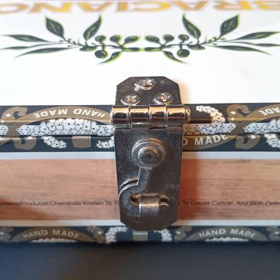 LOT 327: Red Hat Society Cigar Box Purse w/ Vintage Hats