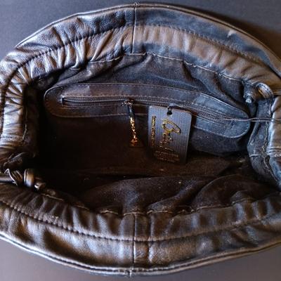 LOT 328: Vintage Purse Set- Liz Claiborne, Stone & Co, OXO & Brio!