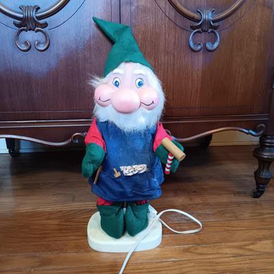 LOT 332: Santakins Animated Elf with 32" Standing Santa Decoration