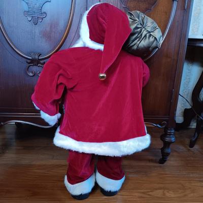 LOT 332: Santakins Animated Elf with 32" Standing Santa Decoration