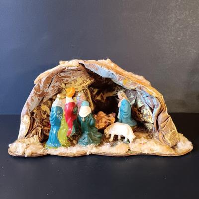 LOT 334: Enesco 'Winter Wonderland' Music Box, Ohio Art Musical Nativity, Italian Paper Mache Nativity & More